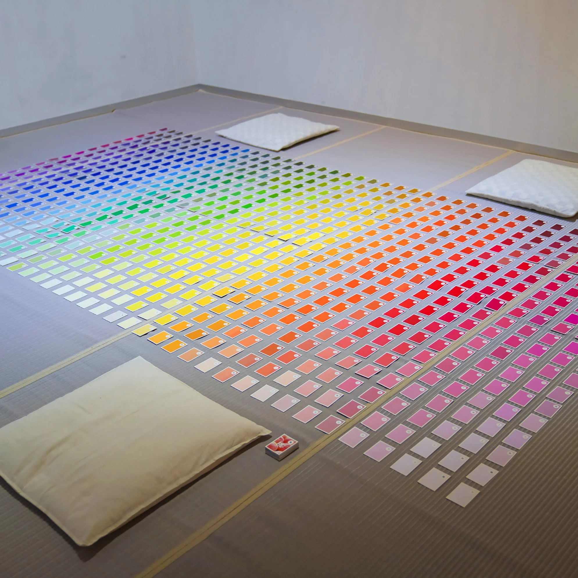 1000colors_2025_ex02_006_thumbnail.jpg
