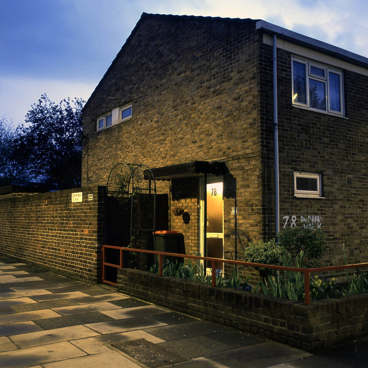 6 ESTATE RESIDENT.jpg