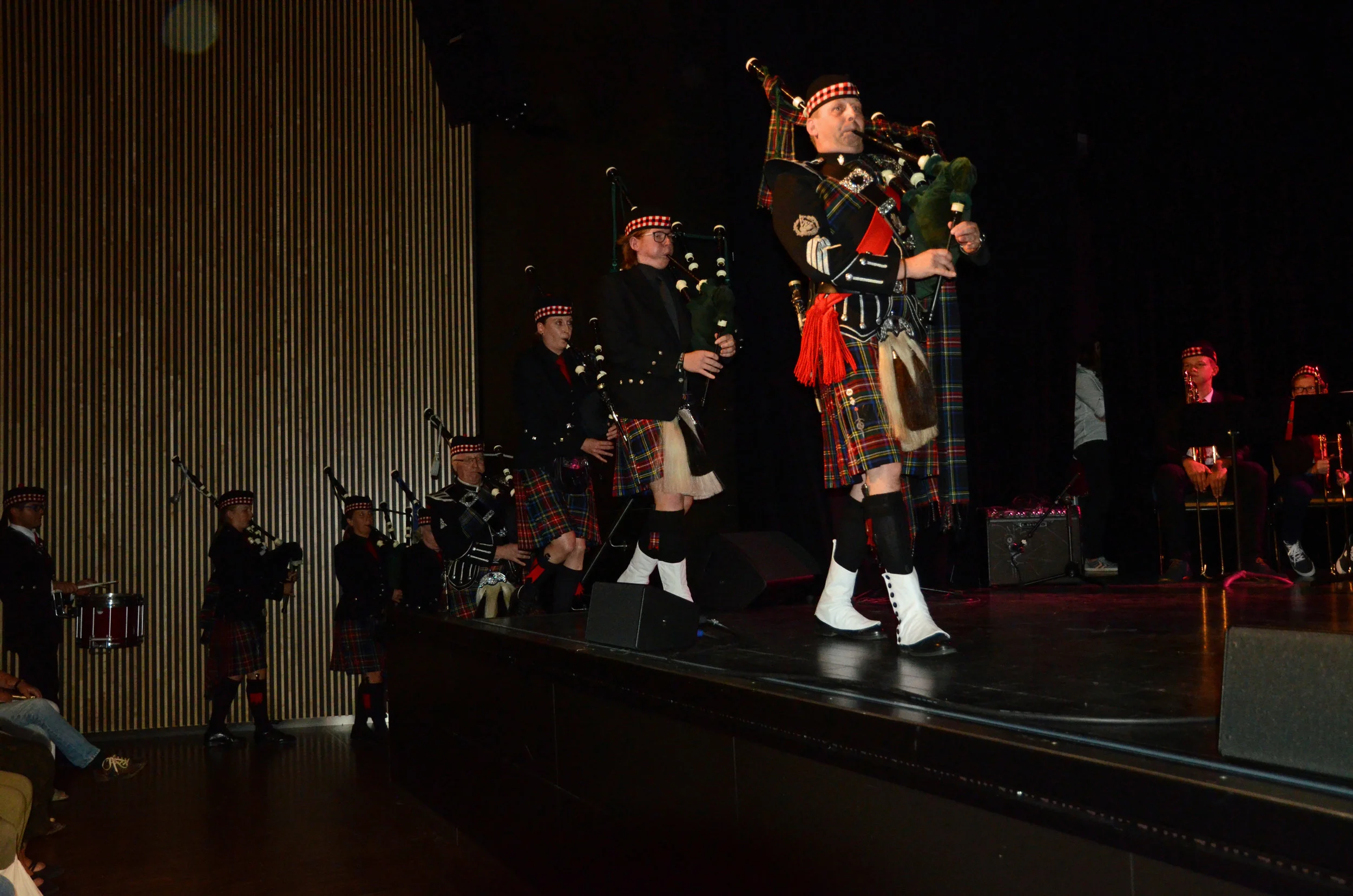 DSC_9823a.jpg