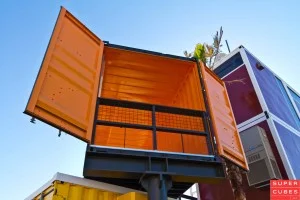 2013-Las-Vegas-Downtown-Container-Market-1f-300x200.jpg