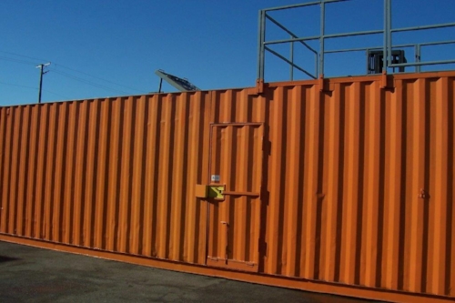 Forcable door and platform