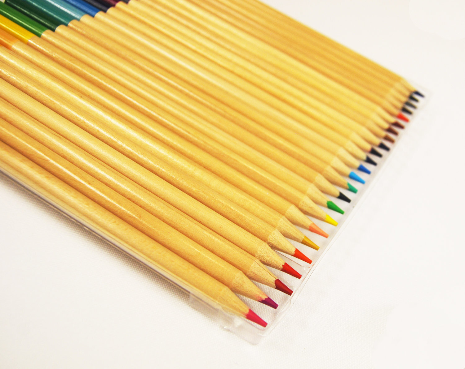 24 Colored Pencils — Xonex