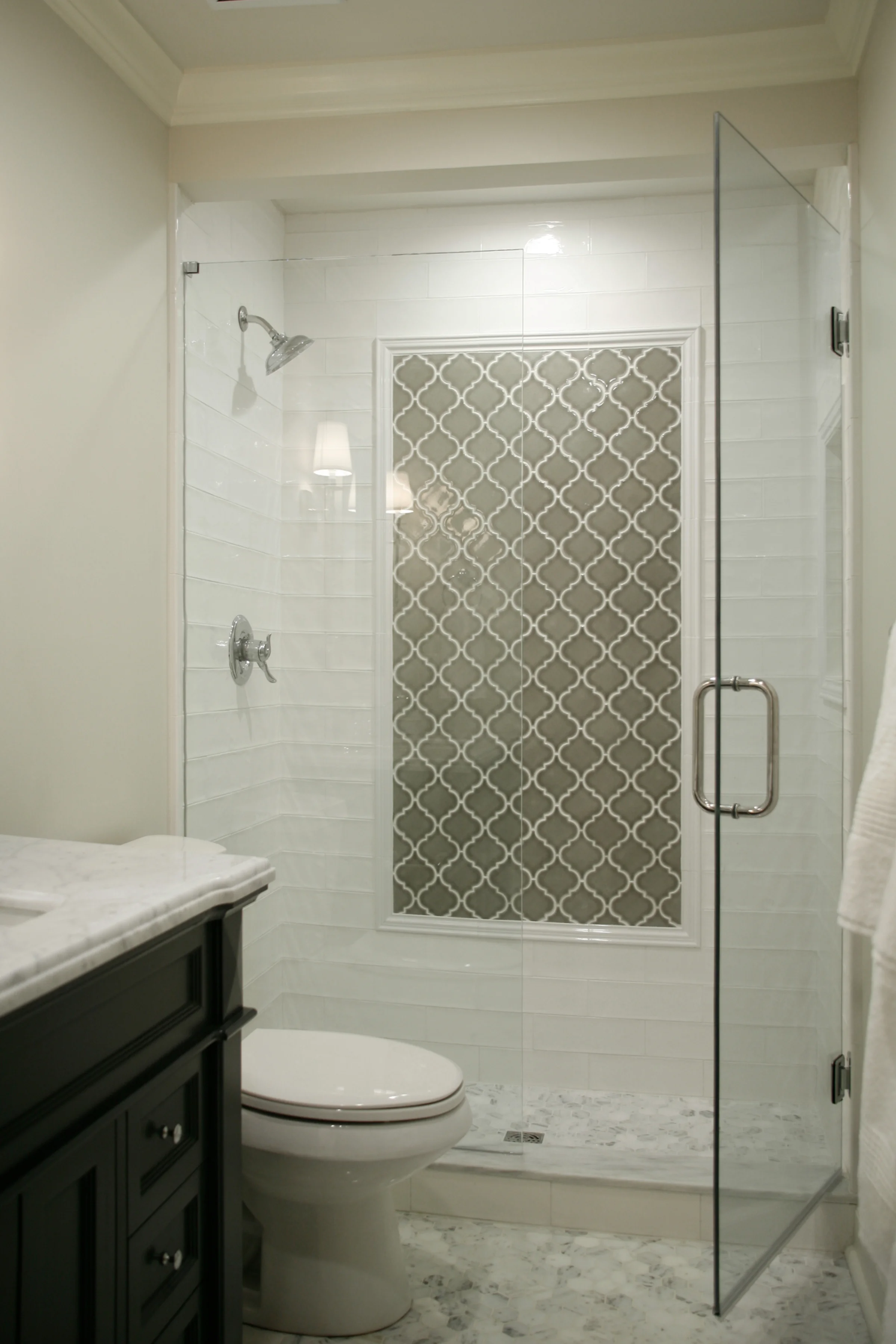guest bath2_1336.jpg