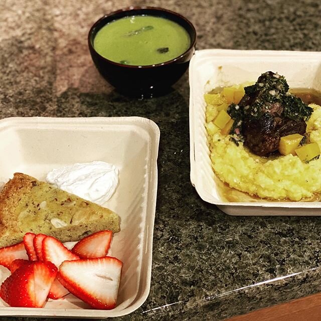 Thanks @devinecheeseandwine for an amazing dinner last night! Asparagus Soup (veggies), Short Ribs (protein) on a bed of Polenta (carbs), followed by and Almond Cake (dessert)! I think we hit up all the major food groups for a well balanced meal.
#s