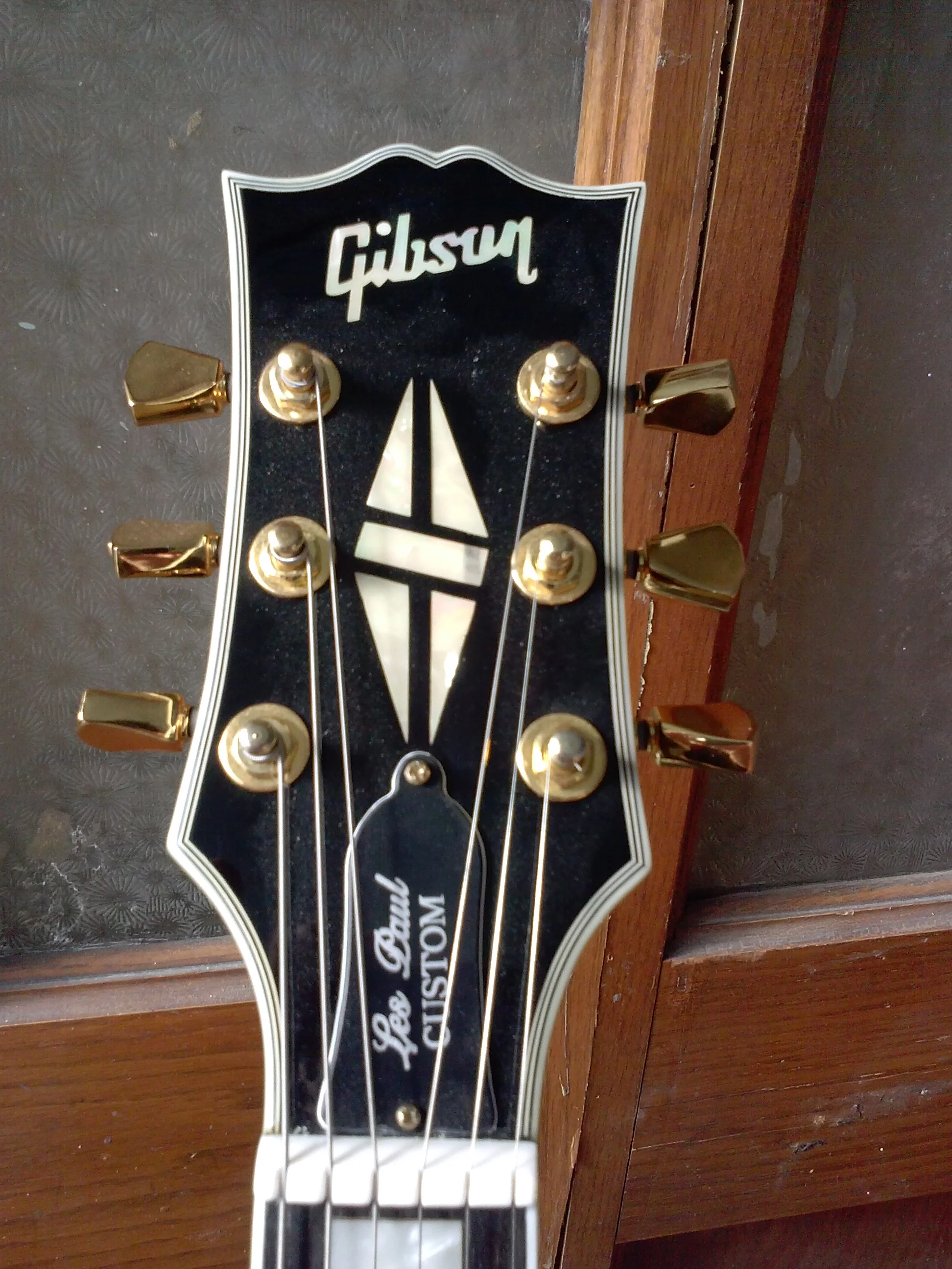 Counterfeit Gibson Les Paul spotted at GTS, Tulsa guitar repair.