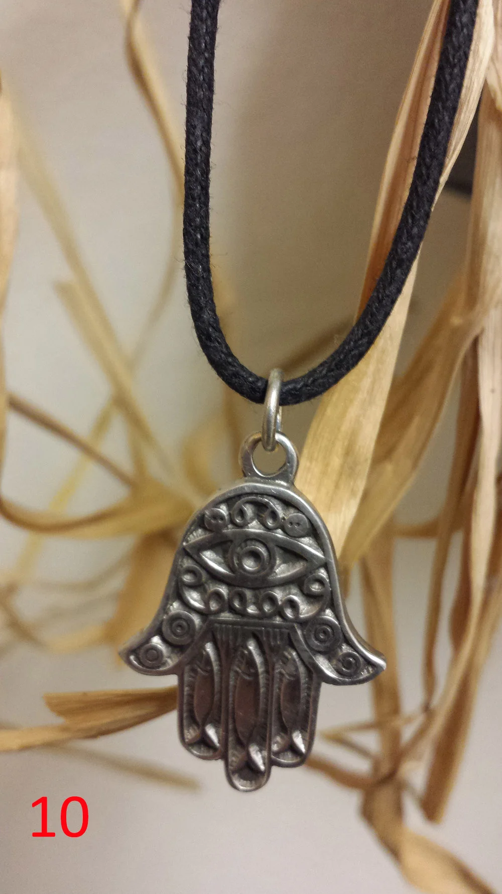 10 hamsa.jpg