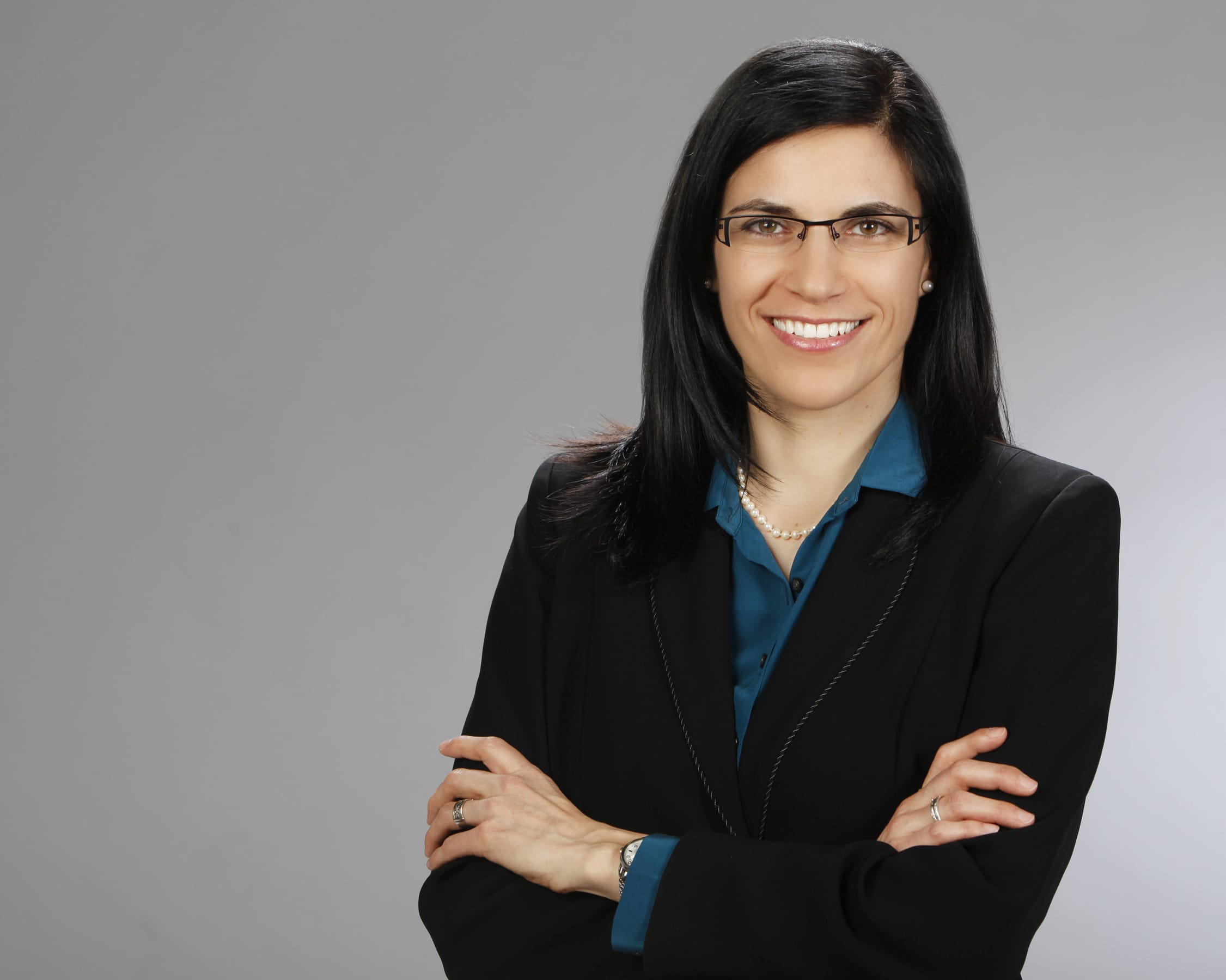 VeronicaSilva_Business_Headshot_duron Studio .jpg