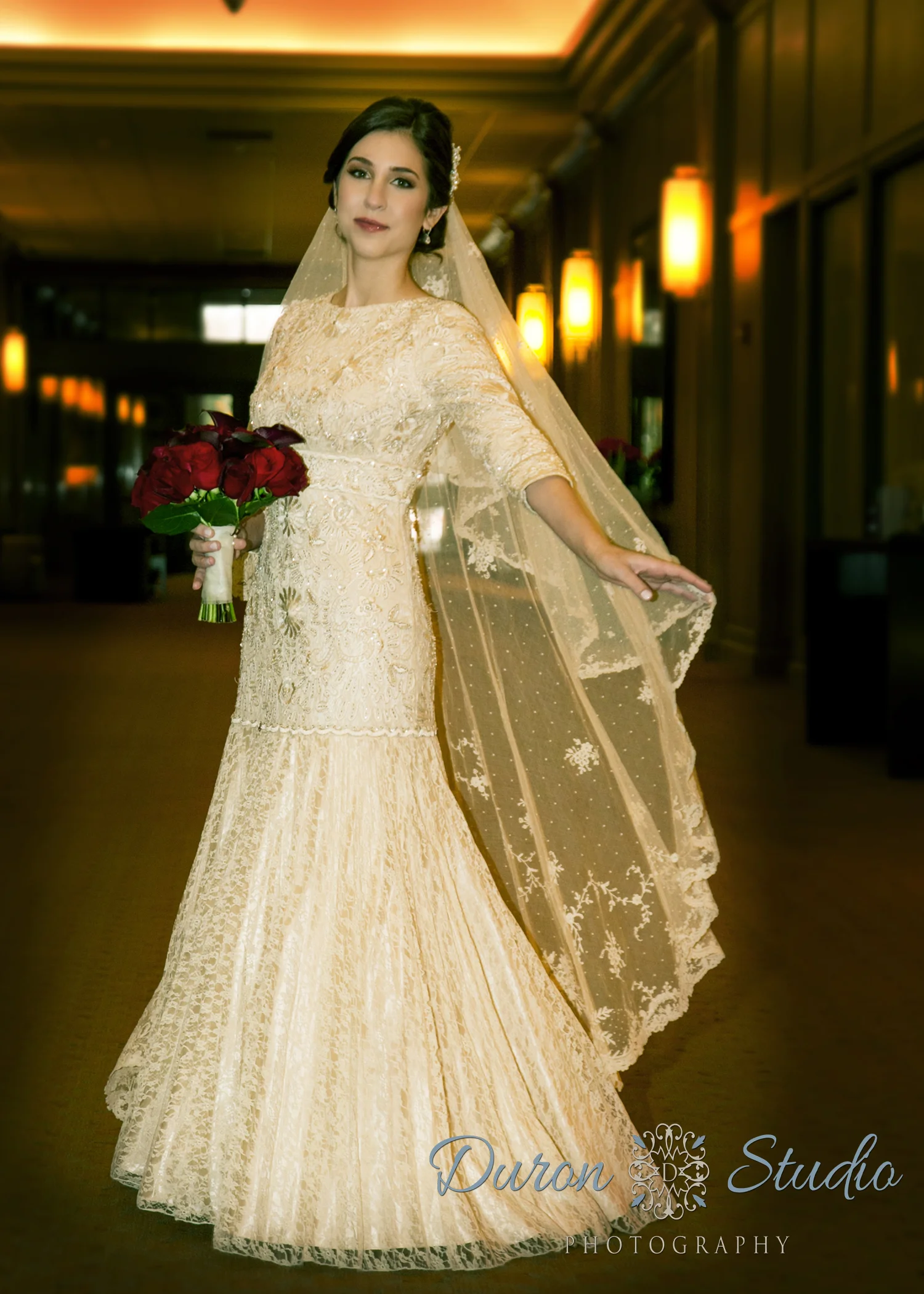 1314a bride:wedding:westin:O'Hare.jpg