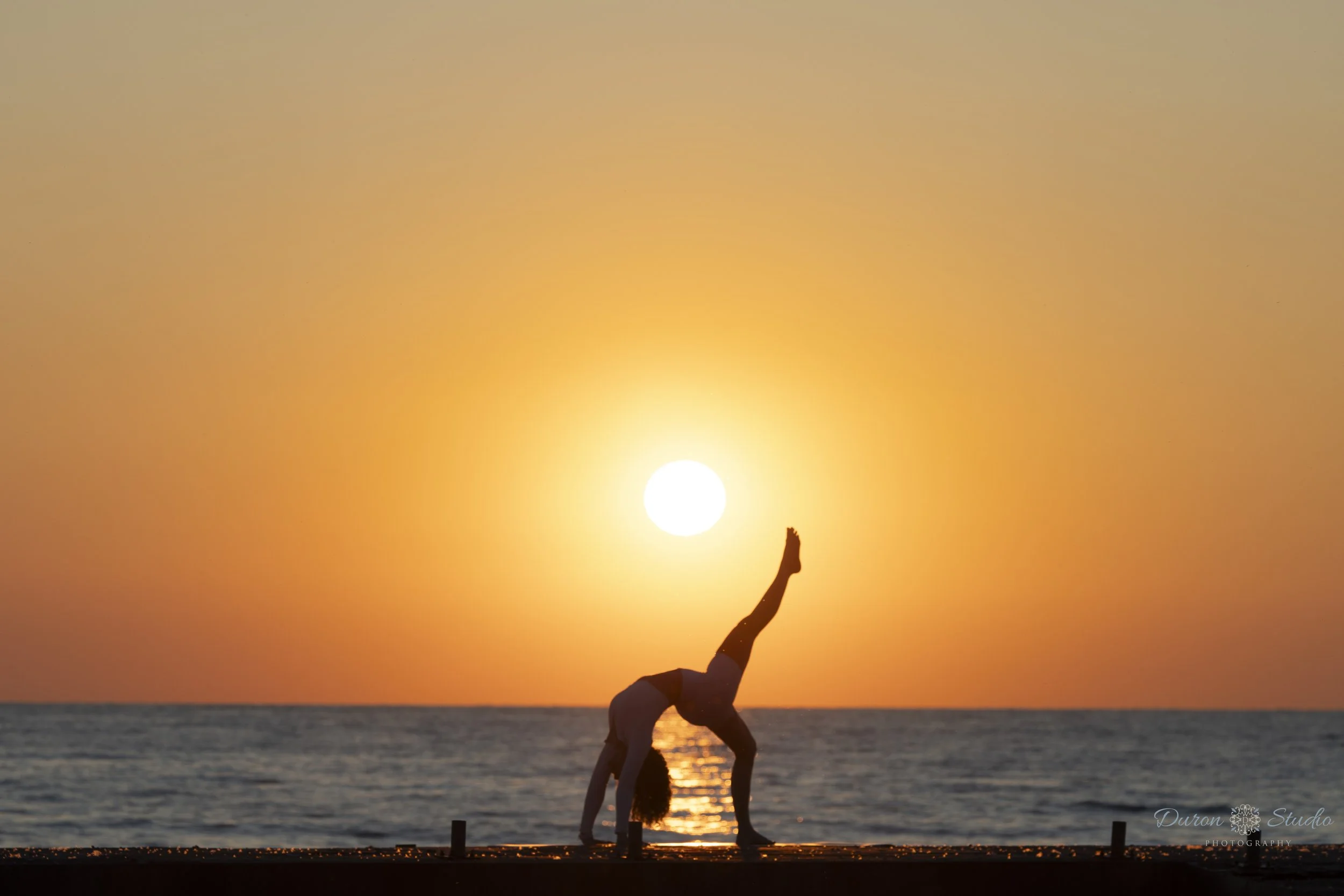 ShanniBYogaBeachChicago__0101.jpg