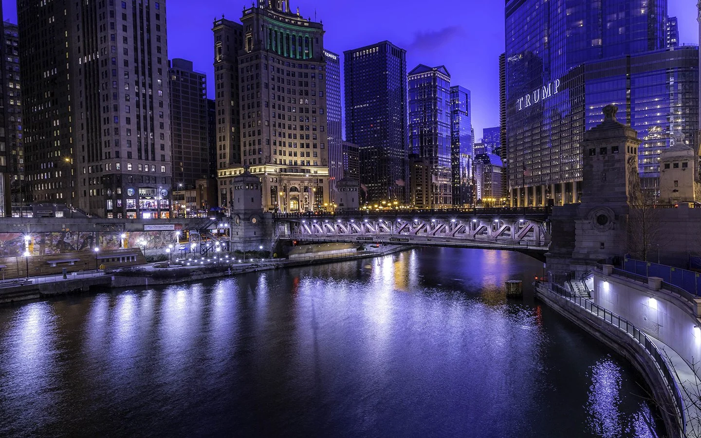 ChicagoDownTown_3_21__0082 4x3in .jpg