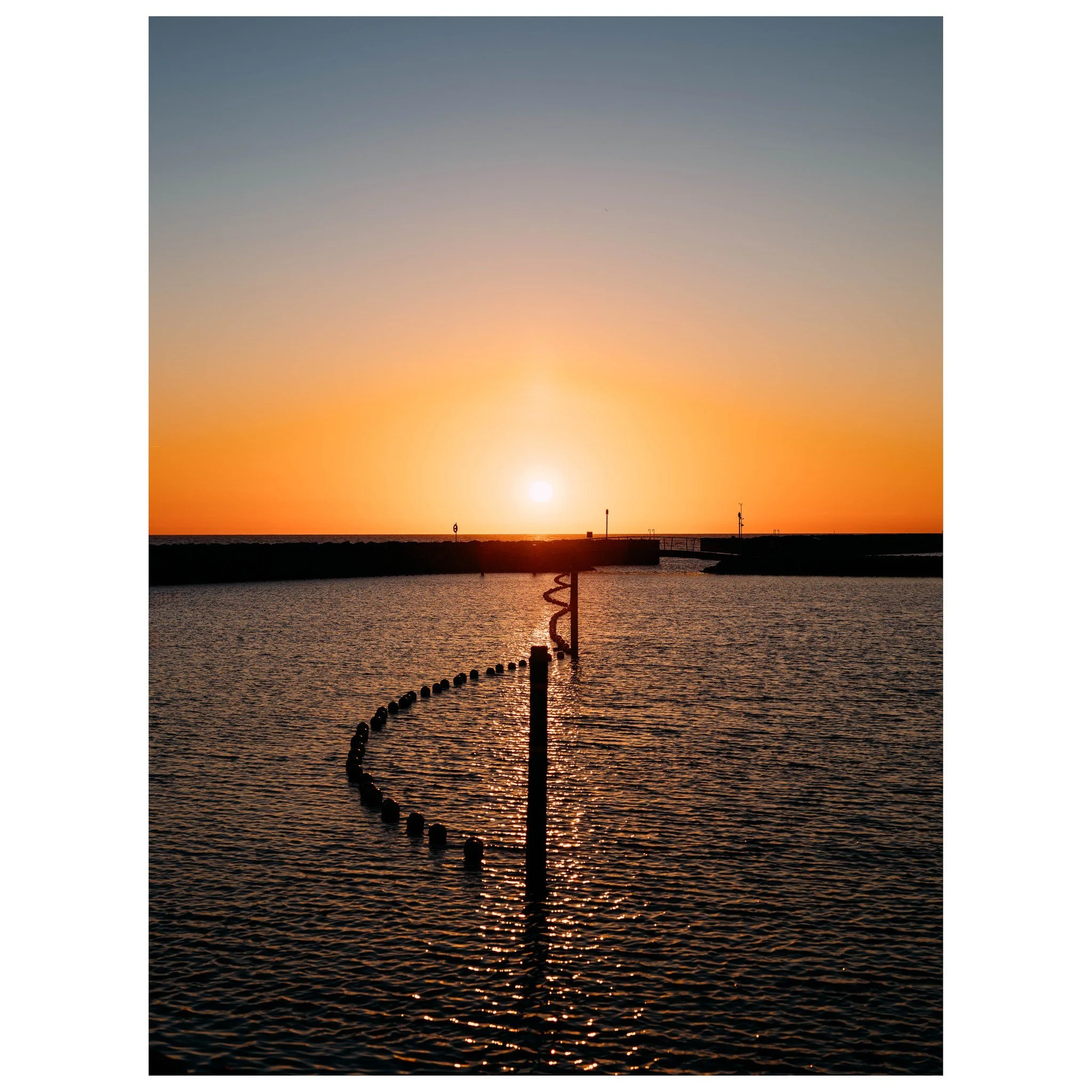 The day begins 📸

&copy; 2025, CLAUS SALL PHOTOGRAPHY
www.claussall.com
🚫 Not AI generated

Contact me on:
📞 23 90 11 69 
📧 cs@claussall.com

--------------------------------
Location : K&oslash;ge
Camera : Fujifilm GFX 50S II
Lens : FUJINON GF 8