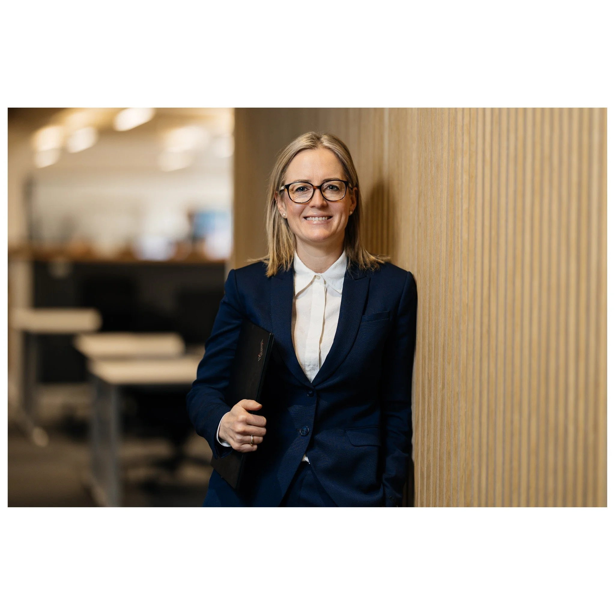 G&oslash;r din LinkedIn-profil levende &ndash; p&aring; &eacute;n dag 📸

De fleste har en LinkedIn-profil. Men ikke alle har &eacute;n, der skaber tillid og tiltr&aelig;kker de rigtige muligheder.

�Derfor har jeg skabt et simpelt koncept:�Du f&arin