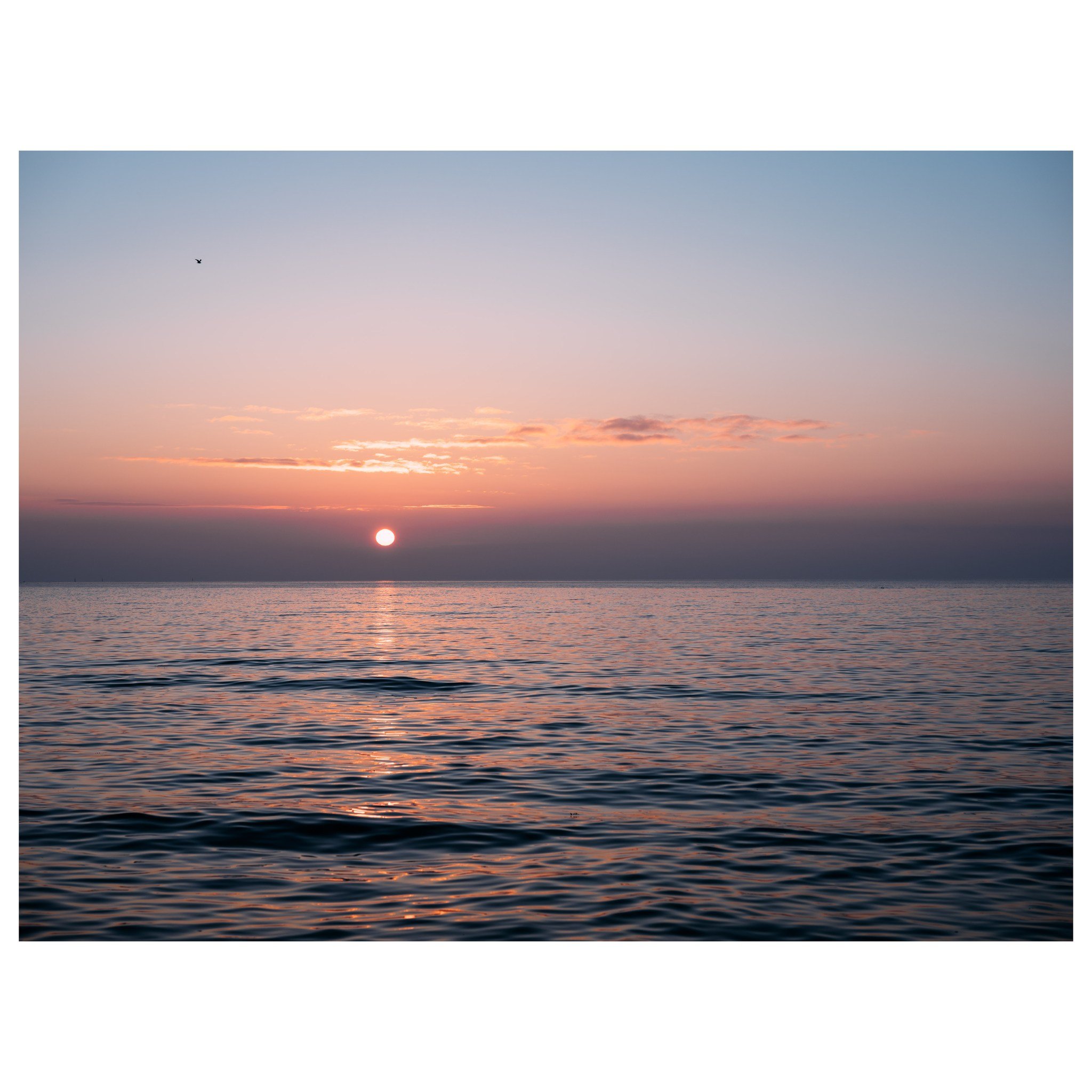 To be everywhere is to be nowhere 🌞

Imagine attention as a beam of light. Focus it, and it cuts like a laser. Scatter it across a thousand surfaces, and it becomes a faint glow that warms nothing and shapes nothing.

&copy; 2025, CLAUS SALL PHOTOGR