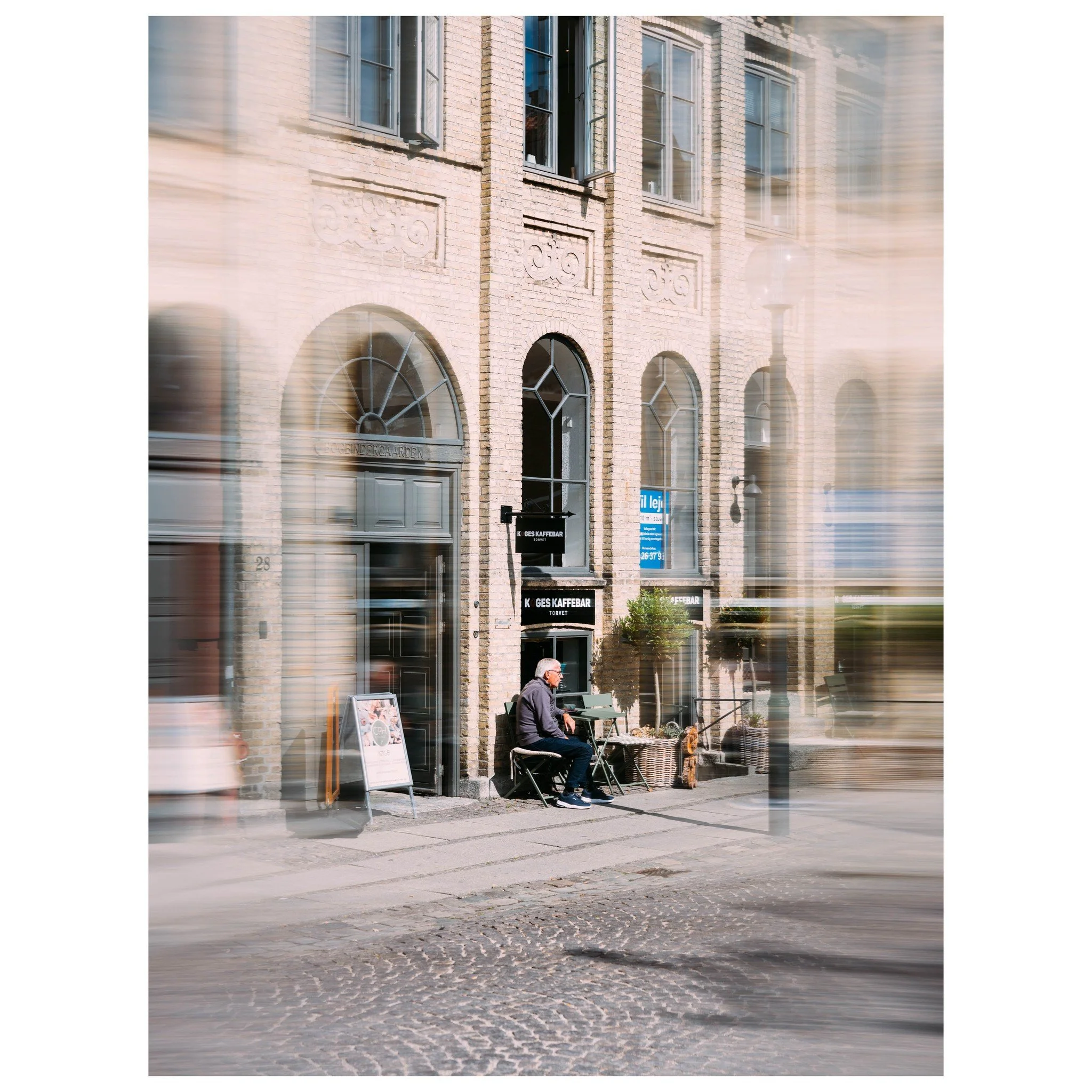 Stillness and sunshine 🌞

&copy; 2025, CLAUS SALL PHOTOGRAPHY
www.claussall.com
🚫 Not AI generated

Contact me on:
📞 23 90 11 69 
📧 cs@claussall.com

--------------------------------
Location : K&oslash;ges Kaffebar
Camera : Fujifilm GFX 50S II
L