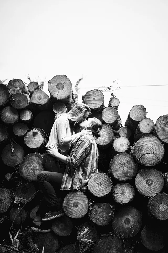Paige&Zeke LOVE-5.jpg