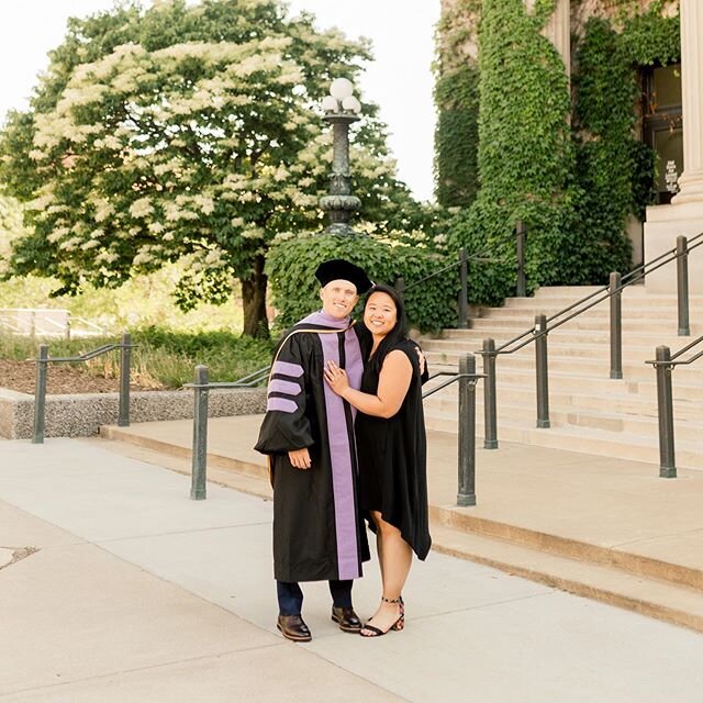 A huge congrats to @pat_and_tiff!! Graduated dental school in the midst of a pandemic. Loved getting to see these two again before their wedding day this November! Love our couples sooo much 😭🥰💕
.
.
.
.
.
.
.
.
#portraitphotographer #magnoliamorni