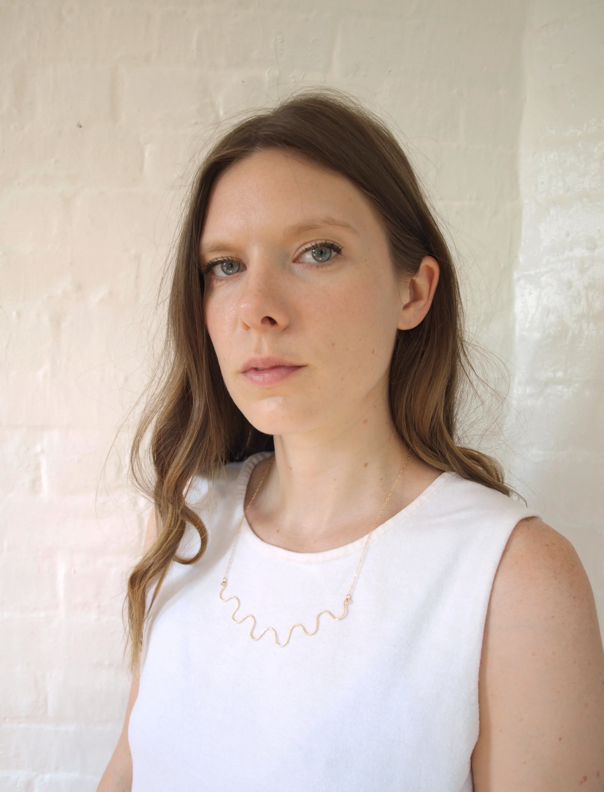 line necklace model 1.jpg