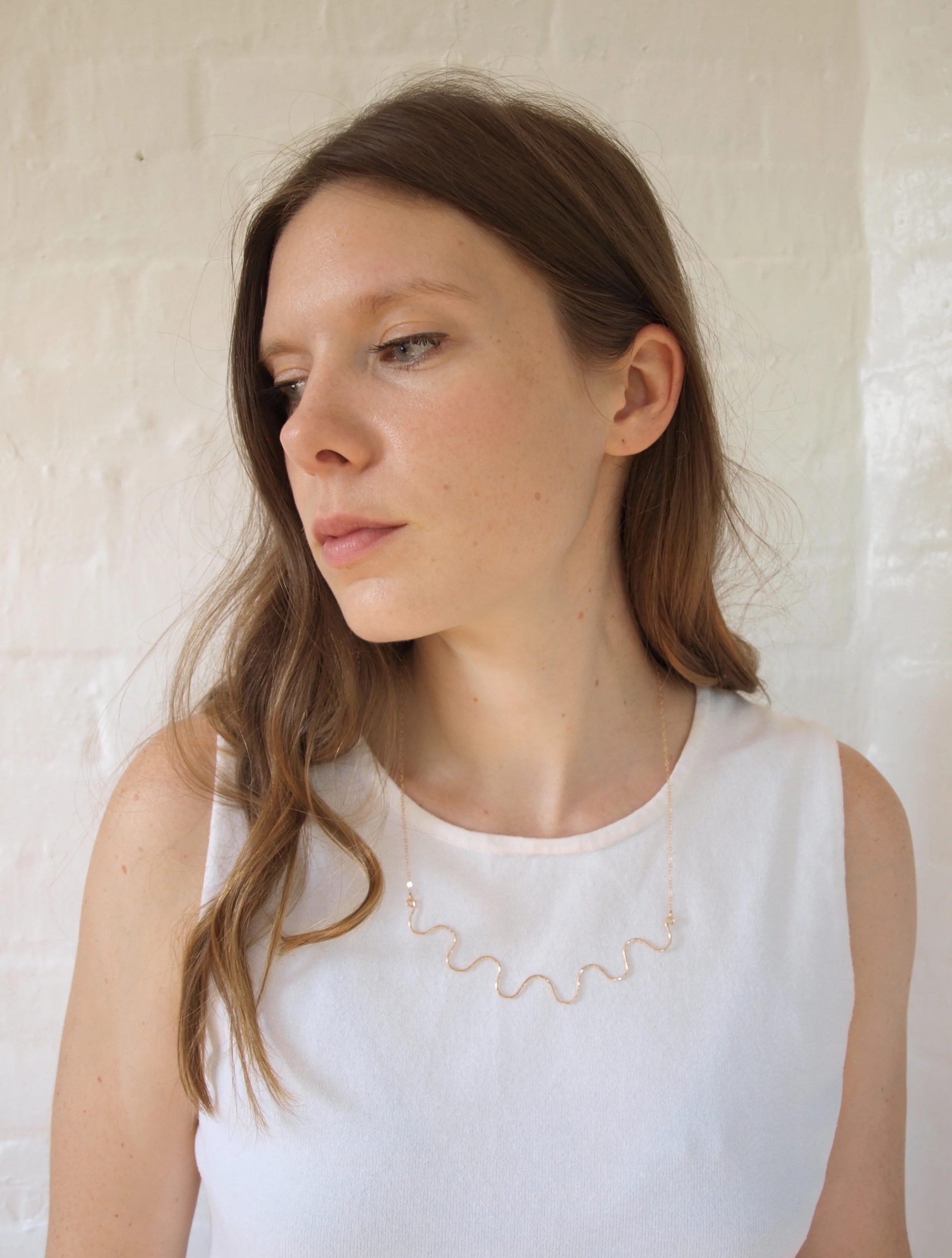 line necklace model 3.jpg