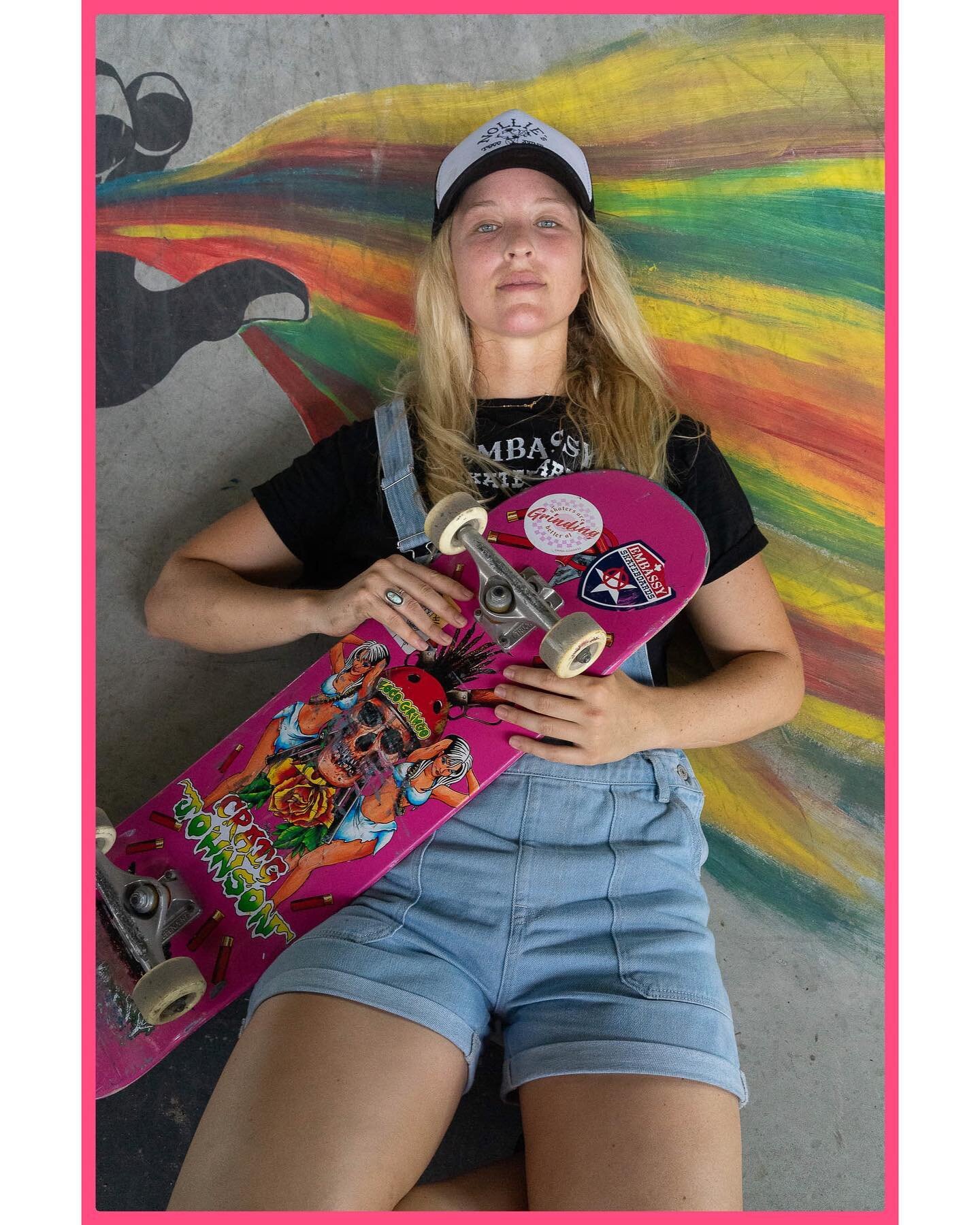 Happy birthday to this fun gal and badass shredder @flowersonahill!! 💖🛹⚡️🎂
📷 June 2019 #skatriarchsesh in Charleston, South Carolina. 
#skatriarch #ladiesofshred #skateboarding #skateportrait #virgoseason #virgopower ♍️