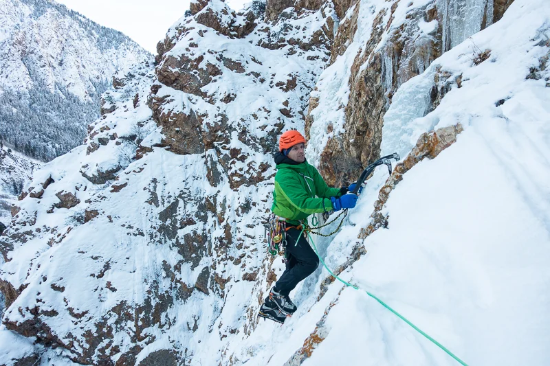 Tom Adams nearing the anchors of Storm Mountain Falls - Left Chimney