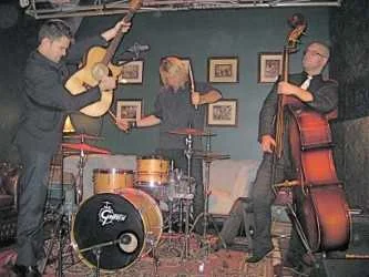 Monty Cotton and The Threads will weave their way to Mason Gardens in Dalkeith on February 10.