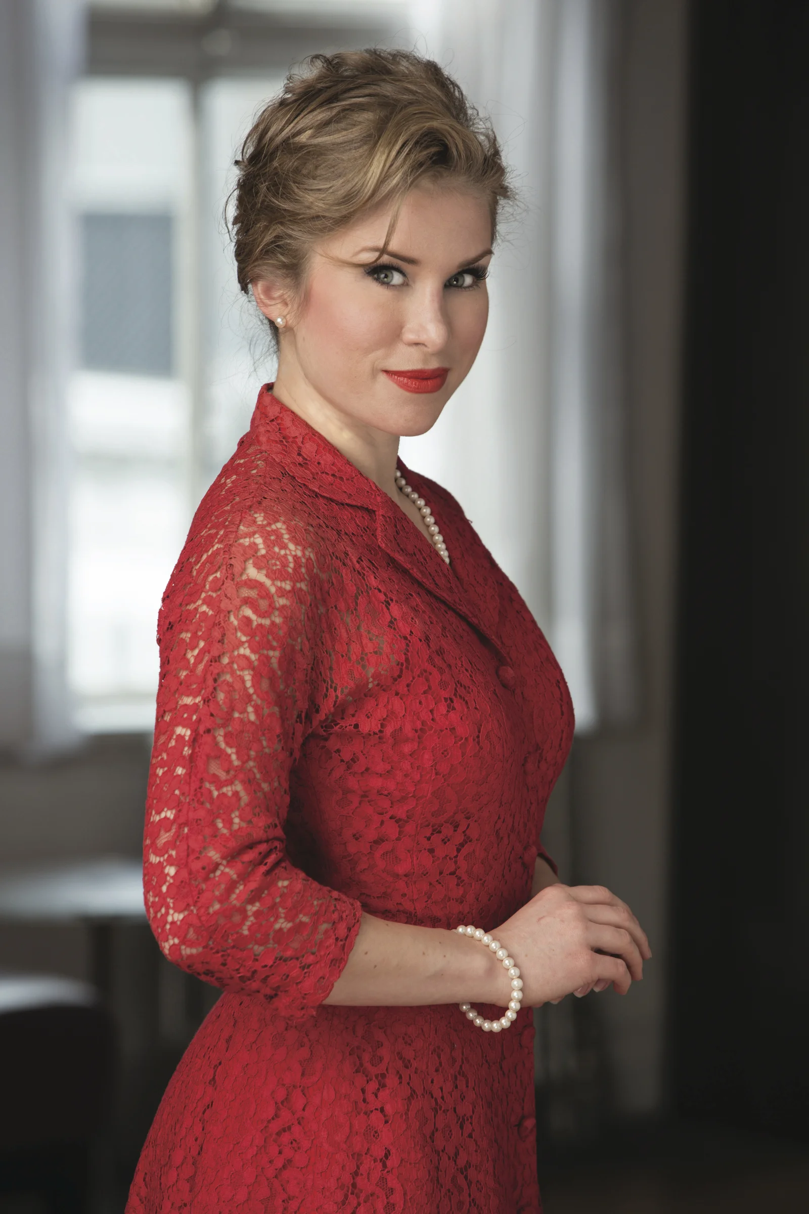 1950sKnowingLookFull copy.jpg