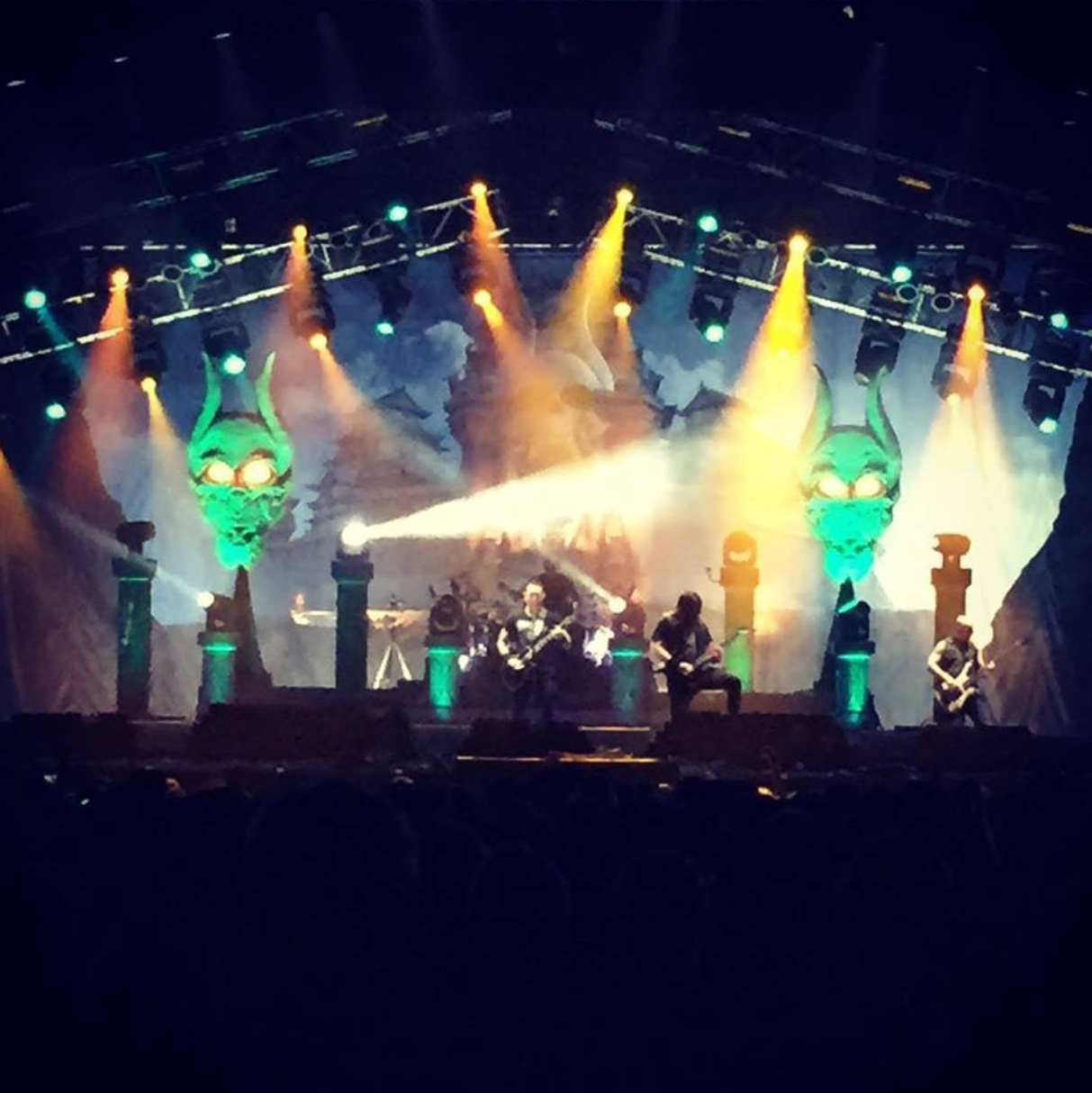 Trivium-Oni-Backdrop-Live.PNG