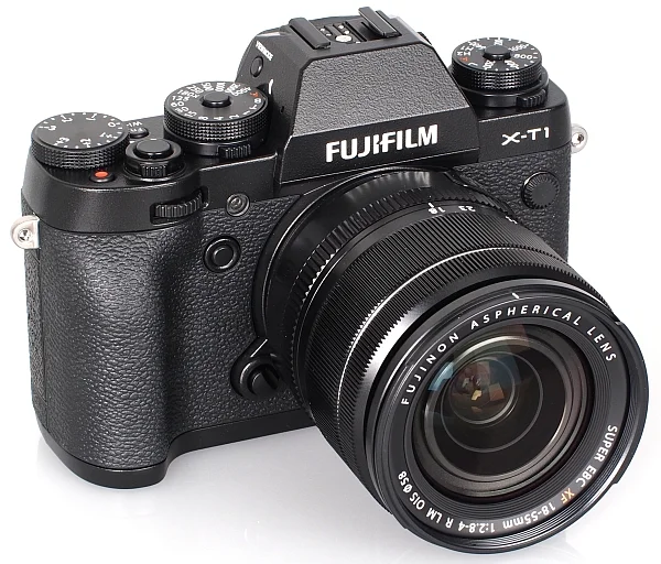 Review: Fuji X-T1 straddles line between mirrorless and DSLR