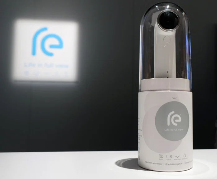 HTC Intros RE camera, opens up camera Apps to others