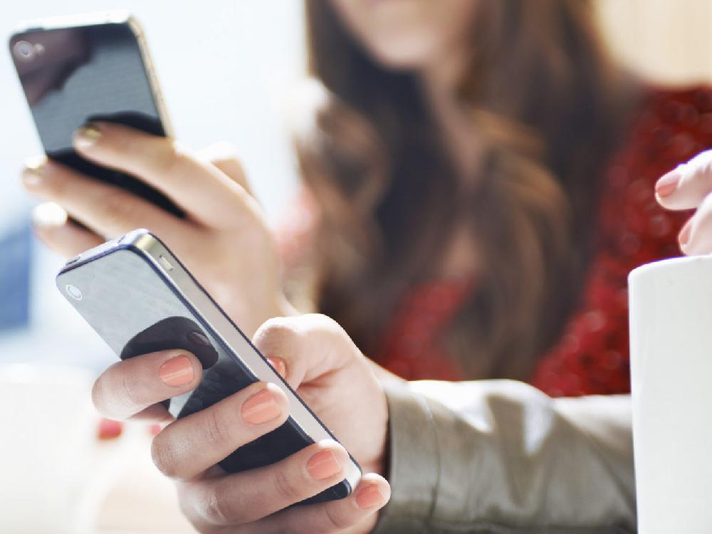 Cost-cutting options improve for U.S. roaming