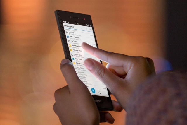 BlackBerry Leap review