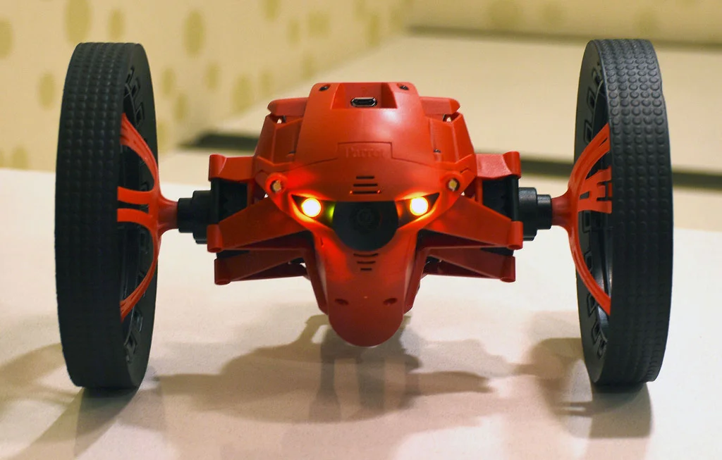 Review and Video: Parrot’s MiniDrones are becoming an army
