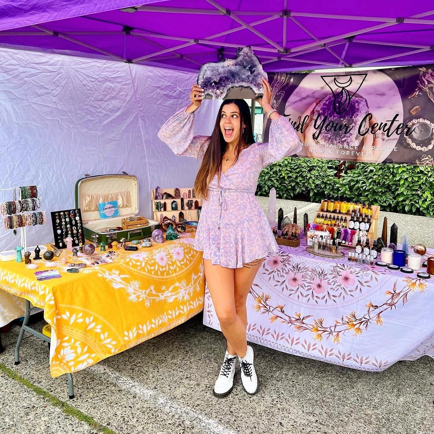 She likes BIG ROCKS and she cannot lie! Catch @findyour_center for all your self care needs! Catch her every Sunday in the Center of the Universe! #seattle #crystalshop #selfcare #shopsmall #fremontsundaymarket #findyourcenter