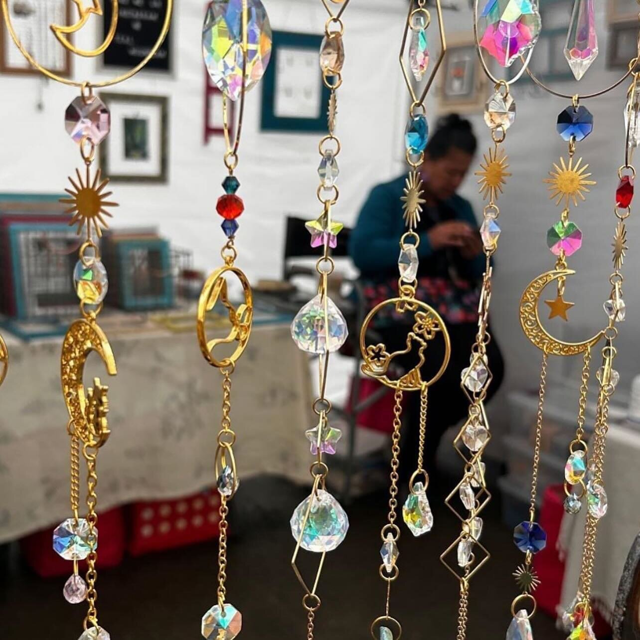 Discover what&rsquo;s local weekly by local artists like @teal.moonbeam  and over 150 different local small businesses. Meet the maker and learn more at their booth every Sunday. #seattle #retailtherapy ##shopsmall #smallbusiness #fremontsundaymarket