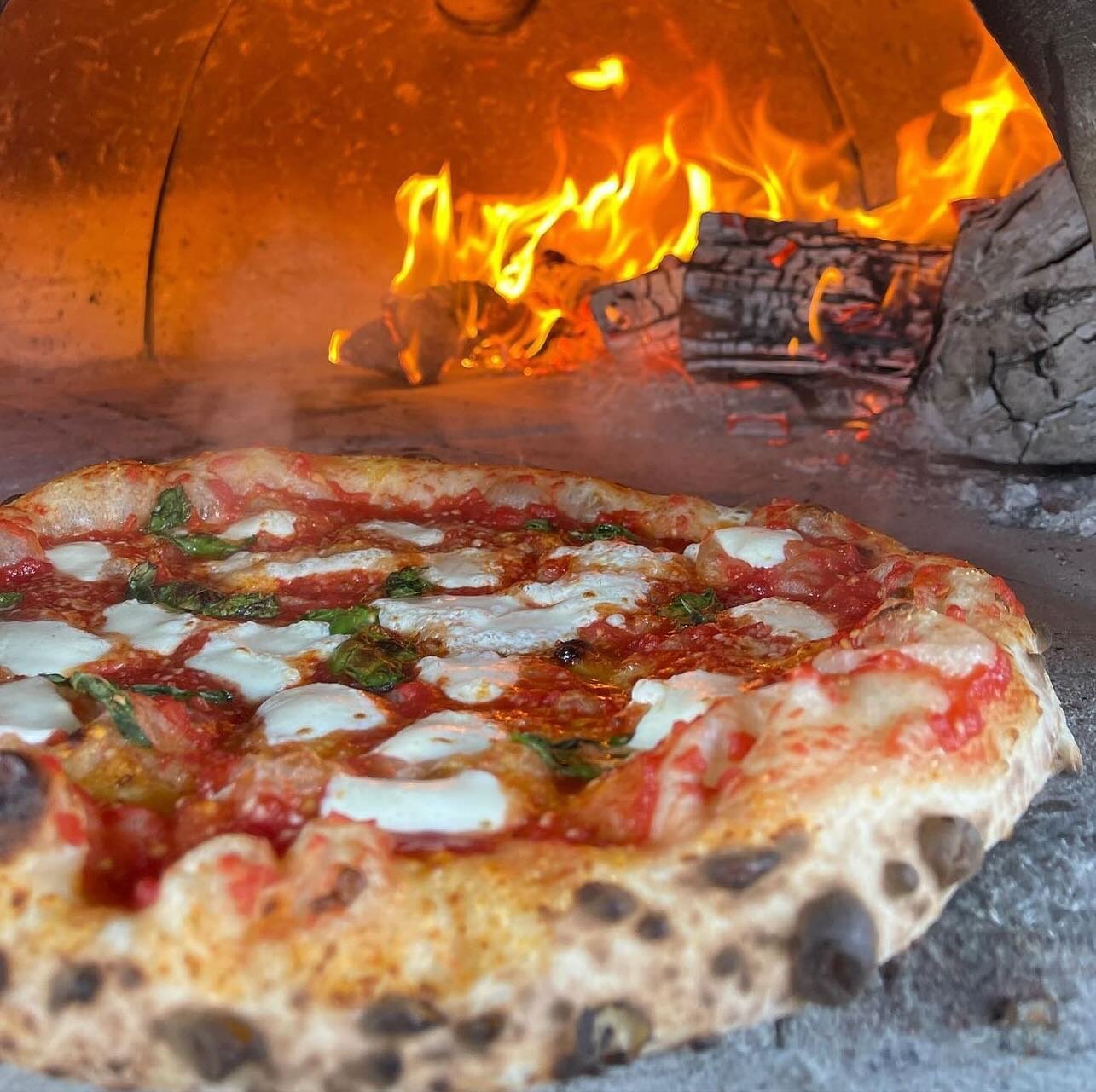Don&rsquo;t miss our first-ever Night Bazaar that will run monthly under the Fremont Bride! The wood-fired pizza gang at @galileospizzeria is coming from Tacoma for one night only to our new Fremont Bridge Night Bazaar this Saturday, April 27th! Come
