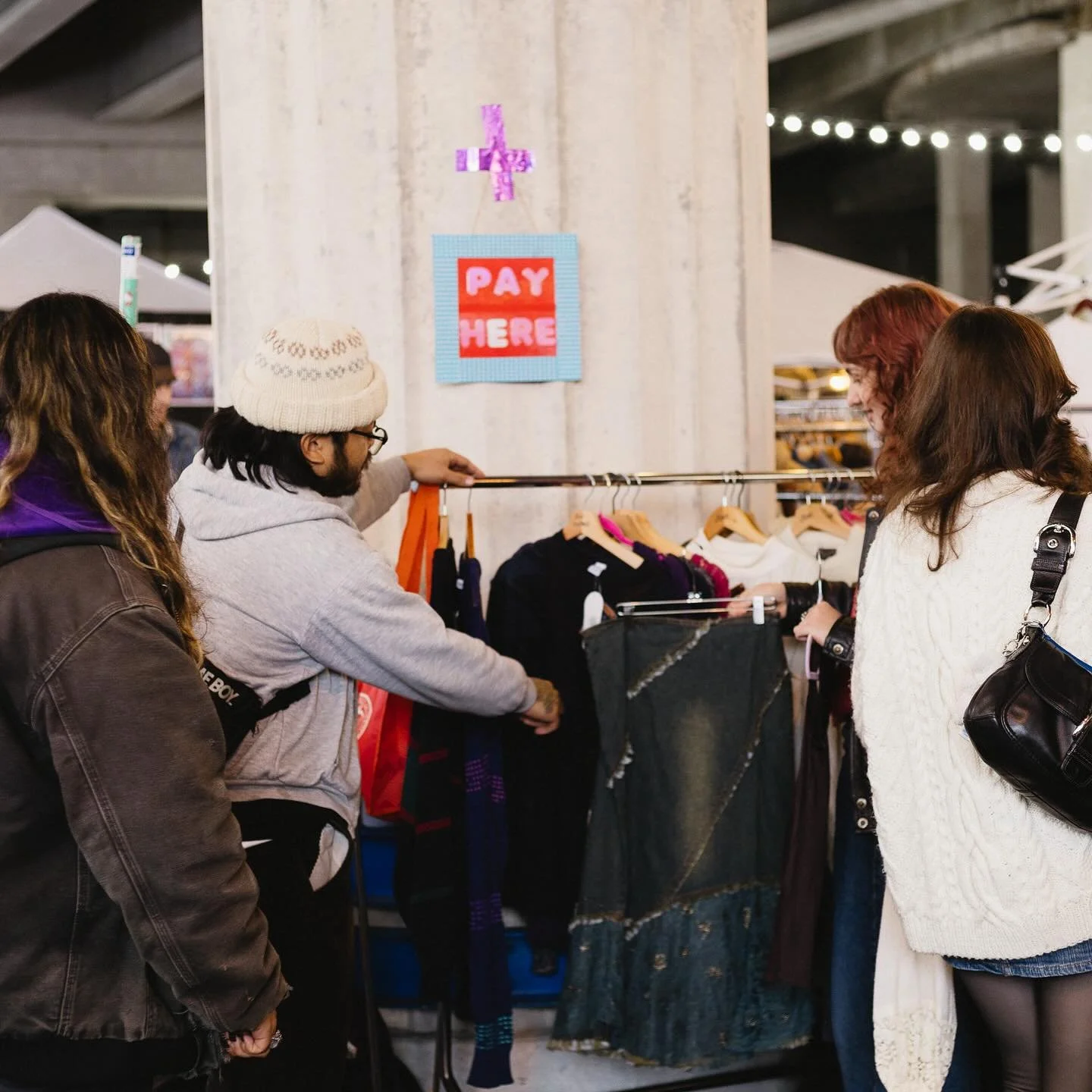 ☀️ The sun is out and it&rsquo;s the perfect Sunday for a little retail therapy! Join us at the Fremont Sunday Market from 10am&ndash;4pm.

Grab brunch, wander the booths, and treasure hunt your way through some of our favorite local shops. Then make