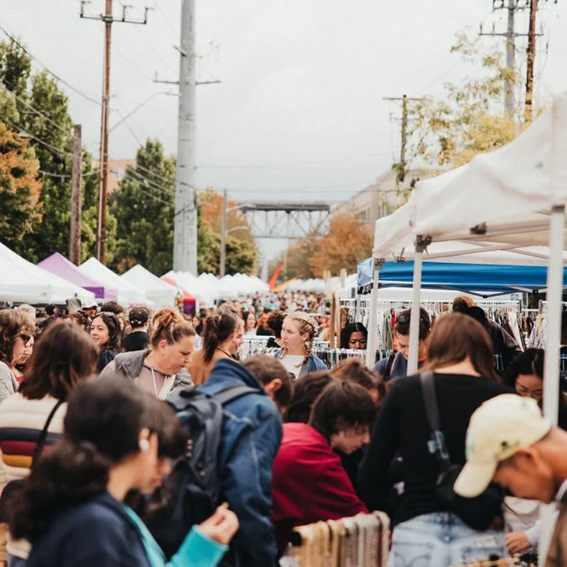 Rain or 🌞, we&rsquo;re open with two blocks to shop, brunch and discover! Come hang with us on Sundays at @fremontsundaymarket .
