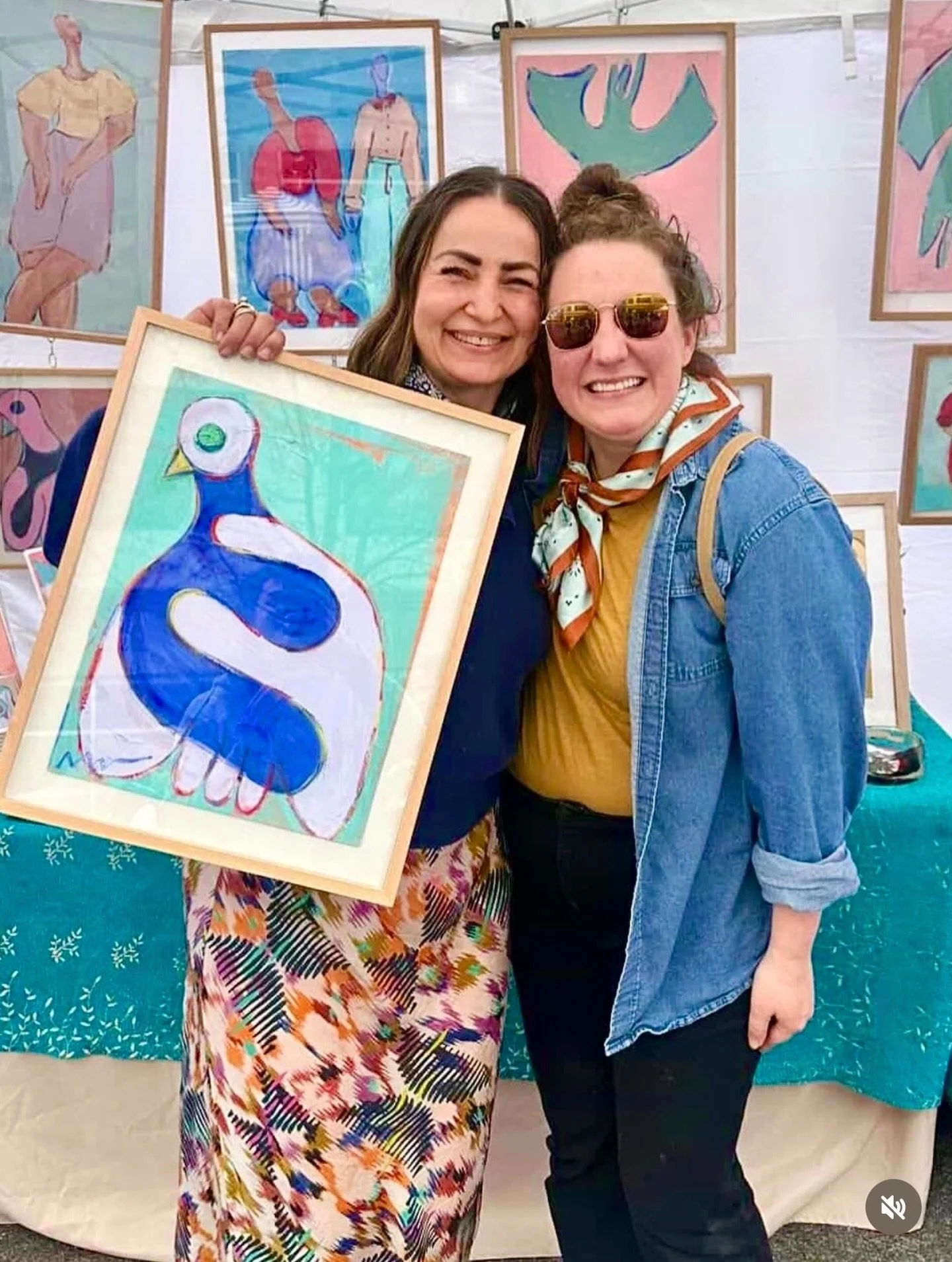Handmade with heart with zero shipping fees! The market has played host to local artists, creators, builders and dreamers like @maranreestudio for 35 years. Stroll the market and see what finds you on a Sunday.