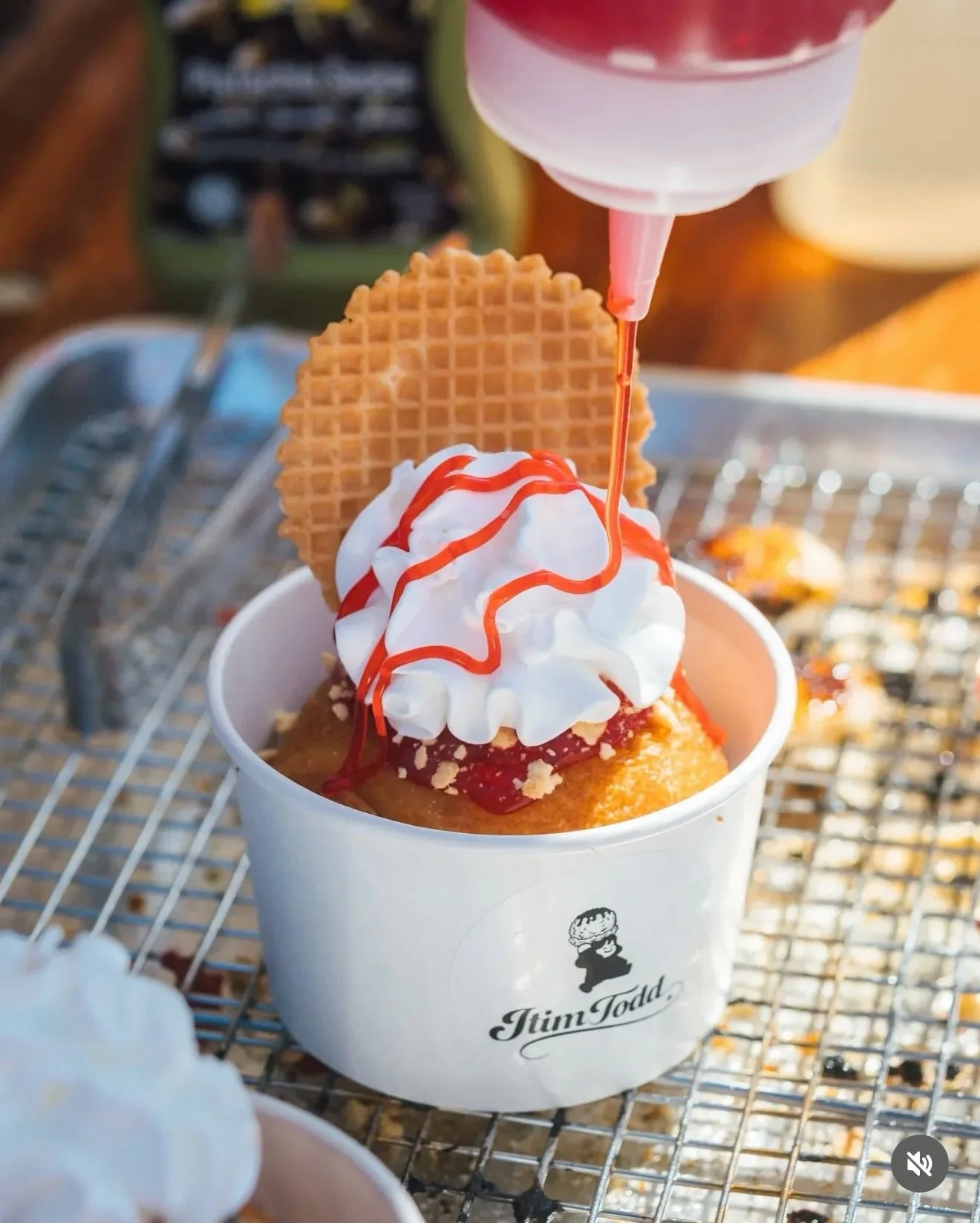 New Vendor Spotlight! Catch @itimtodd with their FRIED ICE CREAM this Sunday at the @fremontsundaymarket and we highly recommend that you give them a follow and get in line early for something truly sweet!