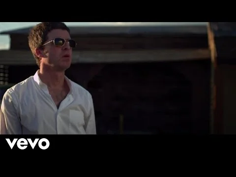 Noel Gallagher's High Flying Birds - If I Had A Gun...