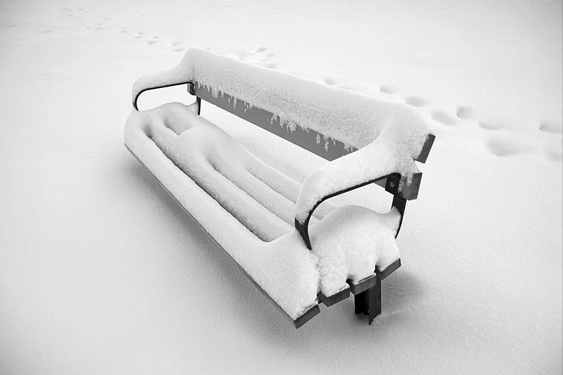 snow bench.JPG