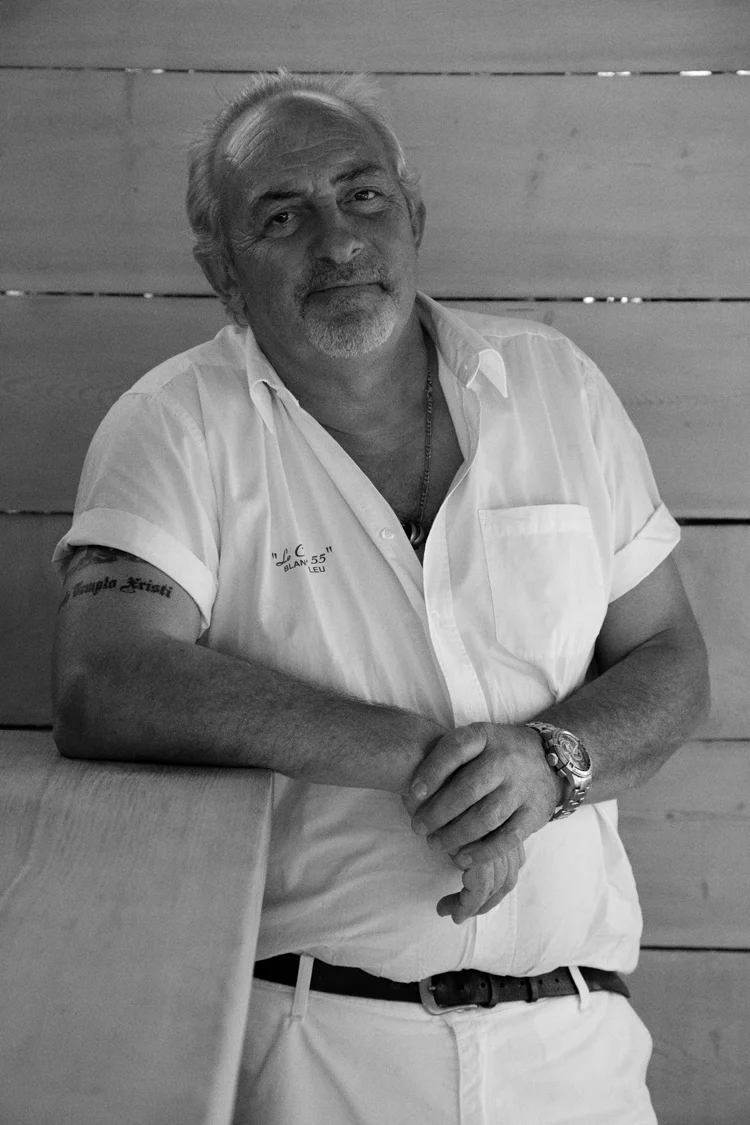 THE BARMAN OF CLUB 55