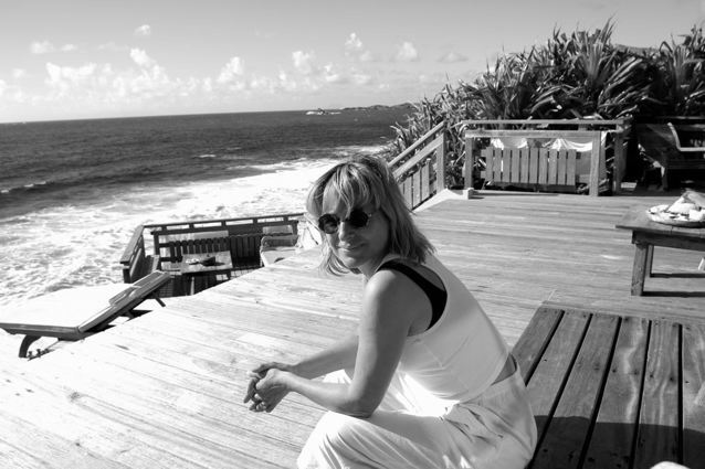 ELLE CONDE MARCH AT THE DECK OF MAISON NOUREEV