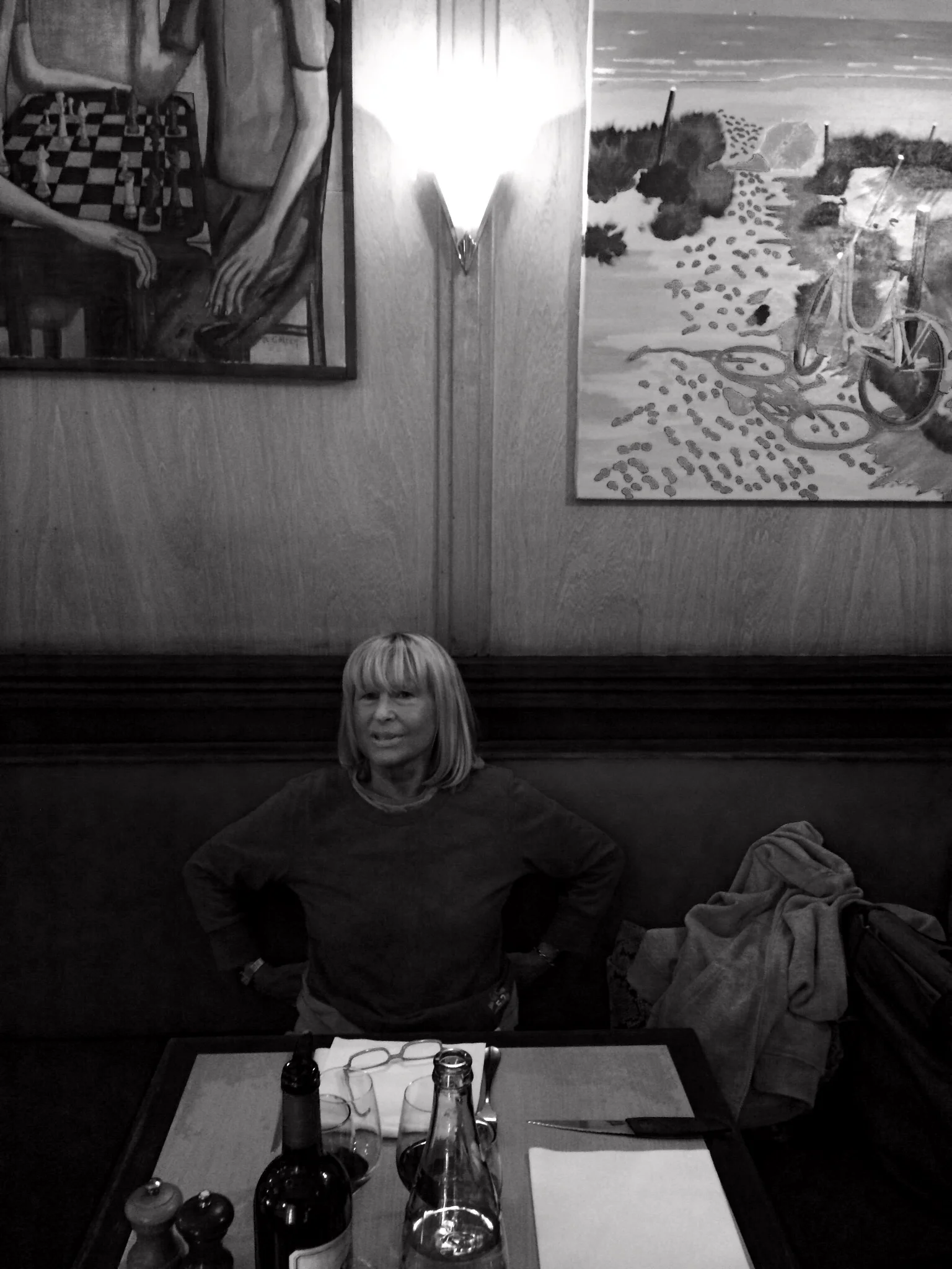 ELLE AT LE BISTROT L'ESPERANCE