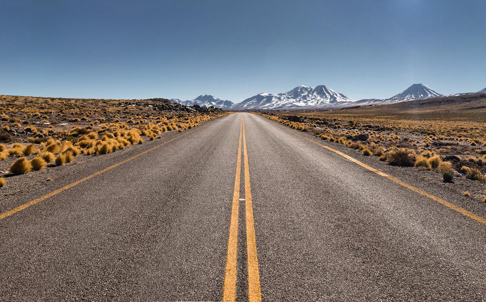 symmetry-composition-tips-chile-road.jpg