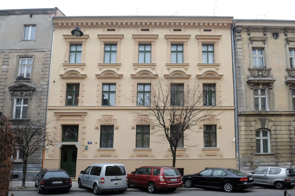 CemRom_07_Studencka27 b.jpg