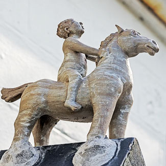 Debra Sloan's 'Janet Leach' Roof Finial