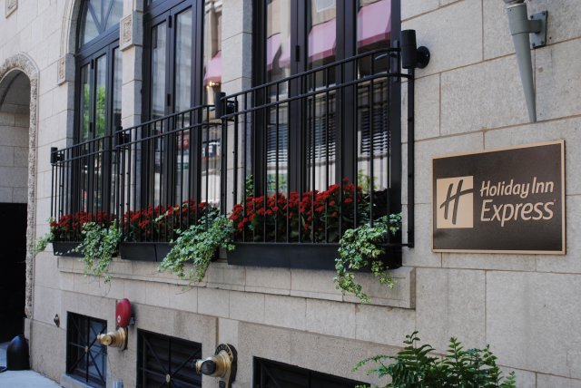 New_Exterior Window Boxes - 4 Seasonal Changes.jpg