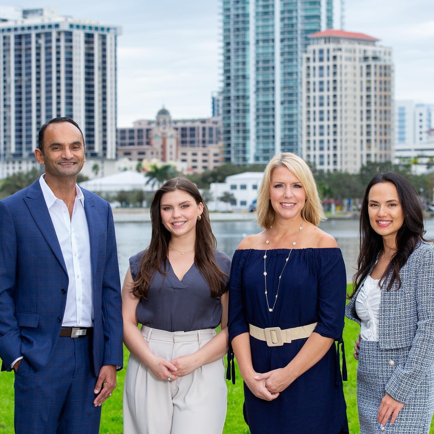 Are you ready to show the world your best side? Shot for Tampa Style Magazine doctor&rsquo;s issue 🏙️ 

📸: @gracewithfirephoto 

#headshots #tampaphotography #centralfloridaphotographer #businessbrand #orlandophotographer #readytoshine #teambuildin
