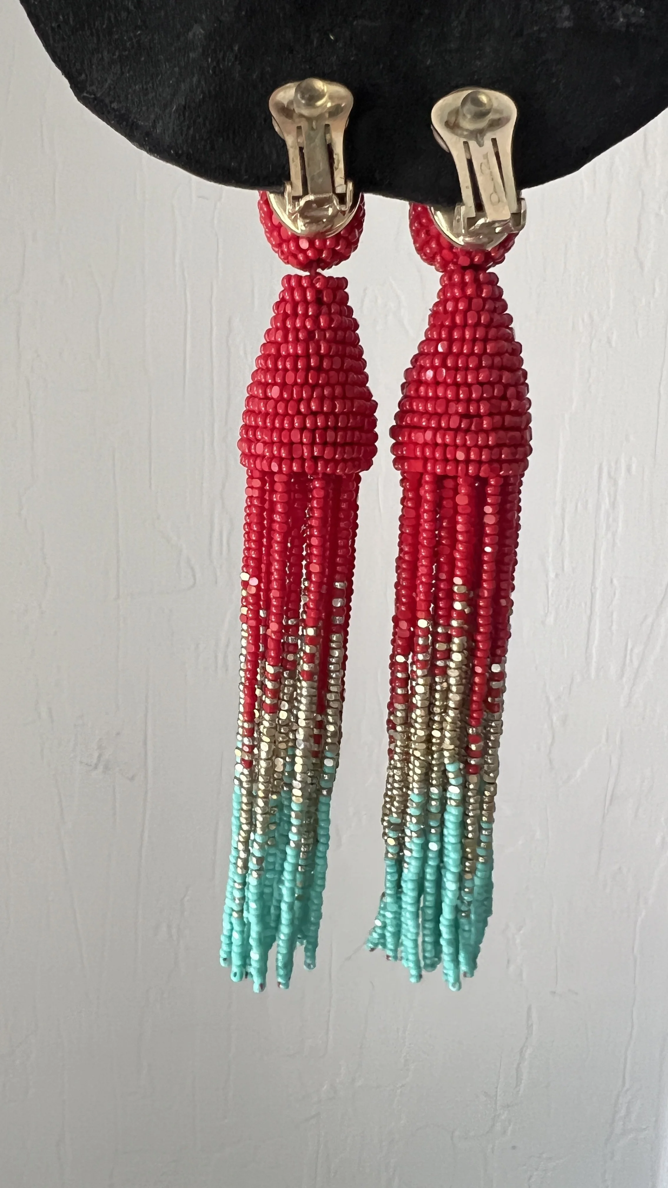 red-turquoise-beaded-oscar-de-la-renta-drop-tassel-earrings-clip.jpg